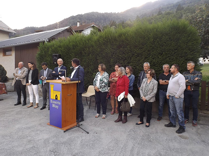 Mairie Esserts Blay
